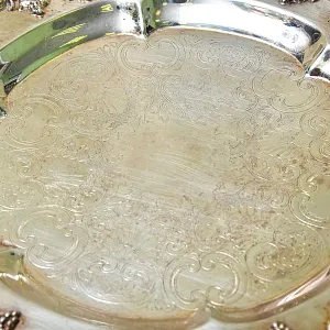 Антикварный Поднос для сервировки и подачи готовых блюд, Мелталл Silverplate. SHEFFIELD Англия.