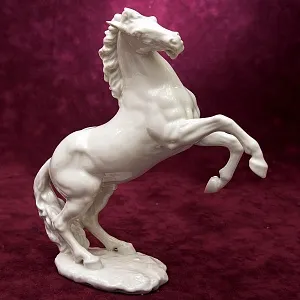Редкость!!! Фарфоровая статуэтка «ЛОШАДЬ НА ДЫБАХ», Hutschenreuther, Германия - 1966 год.