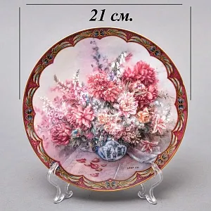 Коллекционная Тарелка «Лепестковая феерия» Фарфор W.J.GEORGE США -1993 год.