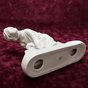 Фарфоровая Статуэтка «Лыжница», ПФЗ Песочное, СССР -1963 год.