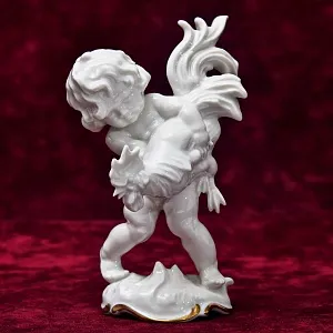 Авторская Фарфоровая Статуэтка «Путти с петухом», Hutschenreuther, Германия - 1955 год.