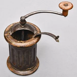 Старинная Настольная Ручная Механическая Кофемолка - Мельница, Германия начало ХХ века.