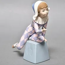 Коллекционная Фарфоровая статуэтка «Маленький Арлекин С», Lladro Испания, 1980 - 1985 годы.