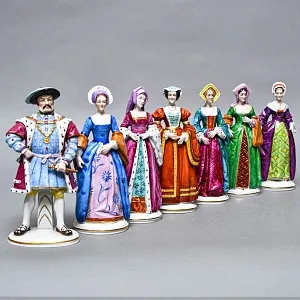 Полная Коллекционная серия Фарфоровых статуэток «Генрих VIII и его шесть жен», Sitzendorf Германия.