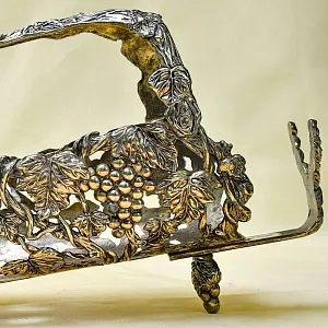 Антикварная Металлическая Подставка «Виноградная Лоза» для винной бутылки, Франция.