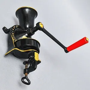 Старинная Чугунная Ручная Механическая Мельница - Кофемолка, Англия начало ХХ века.