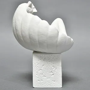 Коллекционная Фарфоровая статуэтка «Девушка, Знак Зодиака - Рак», Royal Copenhagen Дания.