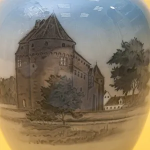 Редкость! Коллекционная  Фарфоровая Ваза «ЗАМОК», ROYAL COPENHAGEN, Дания - 1947 год.