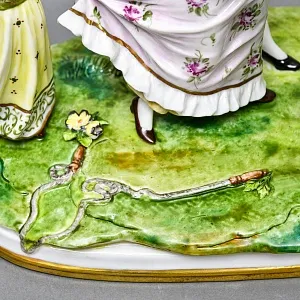 Большая Антикварная Статуэтка «Детские забавы - Ручеек», фарфор Scheibe - Alsbach, Германия.