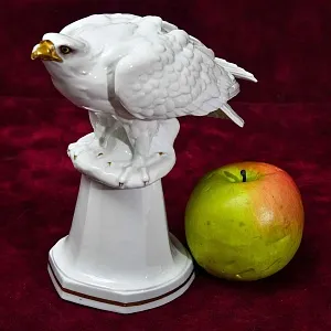 Редкость! Антикварная Фарфоровая Статуэтка «Птица - ОРЕЛ», HERTWIG Германия, 1914 - 1945 годы.