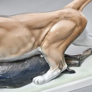 Большая! Авторская Фарфоровая статуэтка «ПУМА С ДОБЫЧЕЙ», ROSENTHAL Германия - 1938 год. 