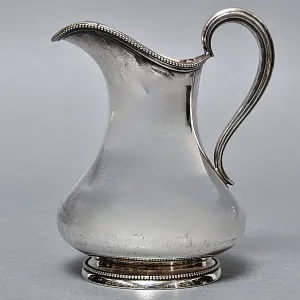Металлический Кувшинчик - Молочник - Сливочник. Silverplate, Лондон Англия 50-гг.