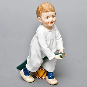 Коллекционная Фарфоровая статуэтка «Дети Хеншеля. Ребёнок с палочкой и барабаном», Meissen Германия.