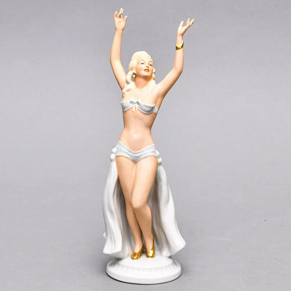 Коллекционная Фарфоровая статуэтка «Танцовщица с золотым браслетом», Schau Bach Kunst Германия.