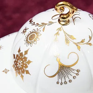 Фарфоровая Шкатулка «Рождественская Звезда», Villeroy&Boch Германия, конец ХХ века.