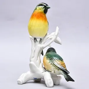 Коллекционная Фарфоровая статуэтка «Две птицы на ветке», Karl Ens Германия, середина ХХ века.