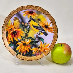 Коллекционная Фарфоровая тарелка «Золотые птицы на цветах»,  Bradford Exchange Англия - 1996 год.