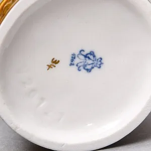 Коллекционная Фарфоровая Статуэтка «Девочка - танцовщица в оранжевом шарфике», VOLKSTEDT Германия -50 гг.