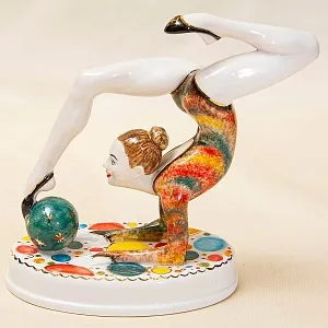 «Гимнастка с мячом» - Авторская Коллекционная Фарфоровая Статуэтка, Россия.