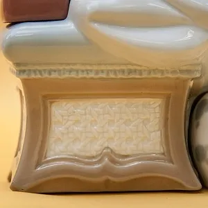 Фарфоровая Статуэтка «Телефонный Разговор» Lladro, Daisa, Испания - 1987 год.