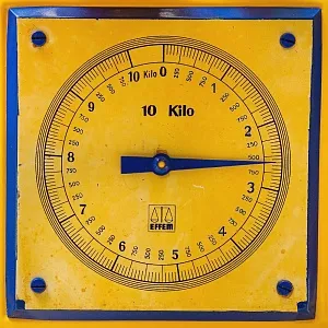 Винтажные Бытовые Кухонные Механические весы на 10 кг., EFFEM Швеция - 1980 год.