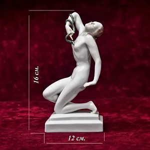 Редкая! Авторская Фарфоровая Статуэтка «КЛЕОПАТРА И ЗМЕЯ», HEREND Венгрия, первая половина ХХ века.