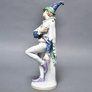 Антикварная Фарфоровая статуэтка Арт Деко «ШУТ», Karl Ens Германия, первая половина ХХ века. 