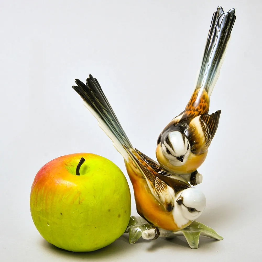 Винтажная Фарфоровая статуэтка «Птицы - Длиннохвостые Синицы», Hutschenreuther, Германия.