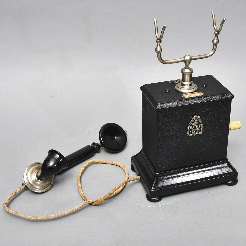 Старинный Настольный Телефонный аппарат - Телефон «LM Ericsson & Со», Бельгия -1905 год.