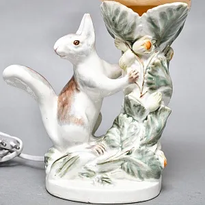 Фаянсовая Настольная Лампа - Светильник «Белка» СССР ЗиК Конаково - 1958 год.