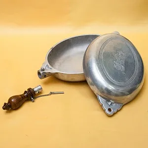 Винтажный Алюминиевый Судок - Кастрюля - Жаровня «Петух в вине» Франция, 50-е годы ХХ века!