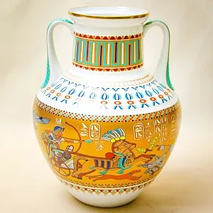 Авторская Коллекционная Ваза «THEBEN» Фарфор KAISER Германия 70 -е годы ХХ века.