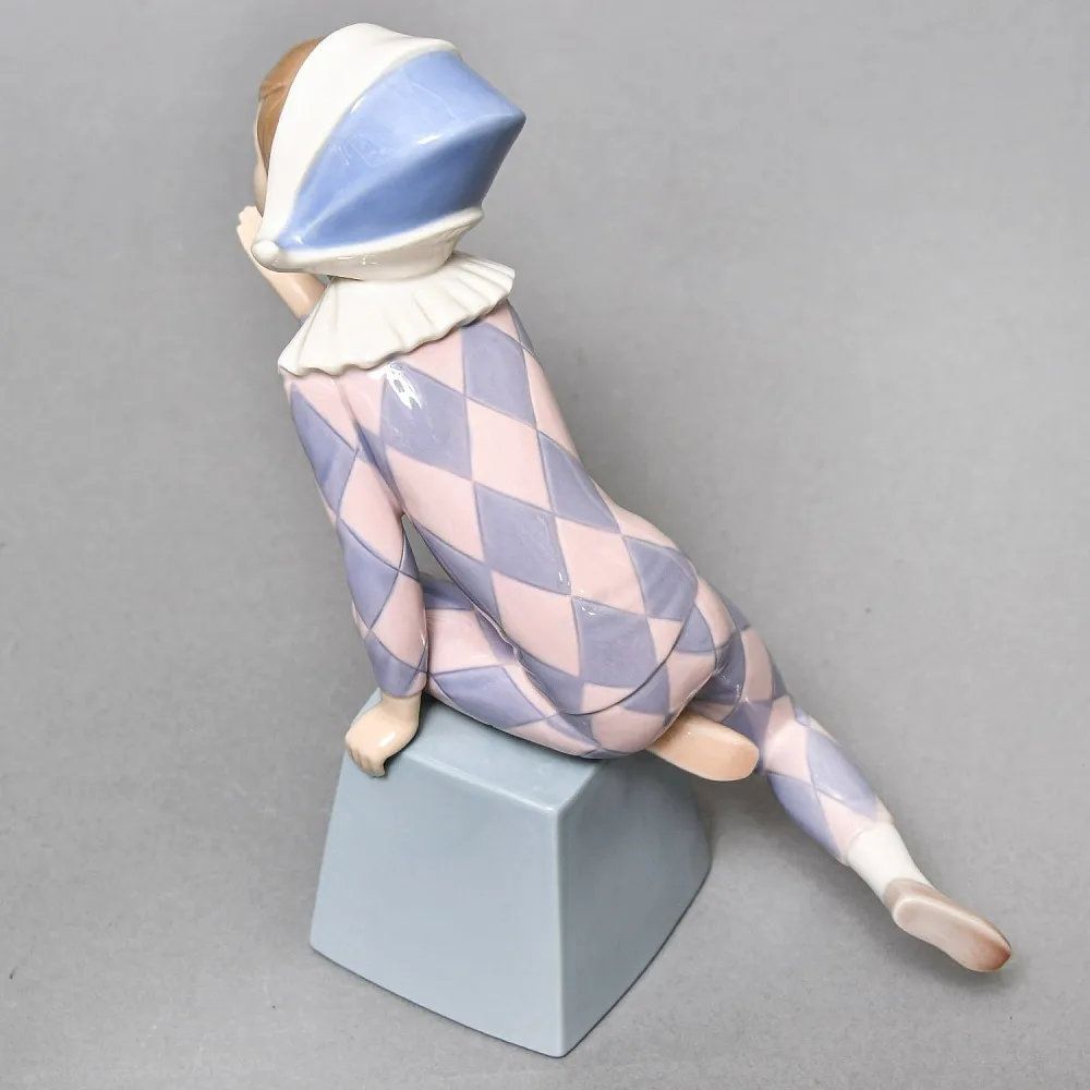 Коллекционная Фарфоровая статуэтка «Маленький Арлекин С», Lladro Испания, 1980 - 1985 годы.