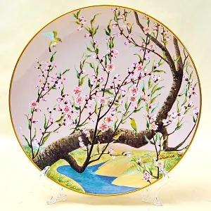 Тарелка - Блюдо «Апрель» - «Воробей - Белоглазка и Цветущая Сакура» Фарфор, Franklin Mint Япония, 1979 год.
