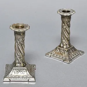 Антикварные Парные Подсвечники на одну свечу, Silverplate, SHEFFIELD Англия начало ХХ века. 