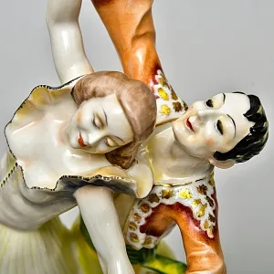 Коллекционная Фарфоровая Статуэтка «ТАНЕЦ ЛЮБВИ», Hutschenreuther Германия, 1965-1967 годы.