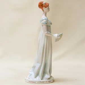 Авторская Коллекционная Фарфоровая Статуэтка «Наташа Ростова», Россия.