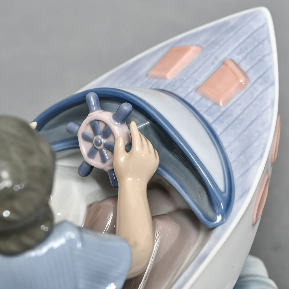Коллекционная Фарфоровая статуэтка «Двое в лодке», Lladro Испания - 1992 год.