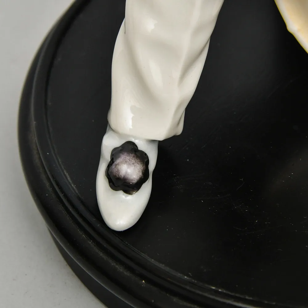 Коллекционная Фарфоровая статуэтка «КЛОУН. Паяц с барабаном», Hutschenreuther Германия.