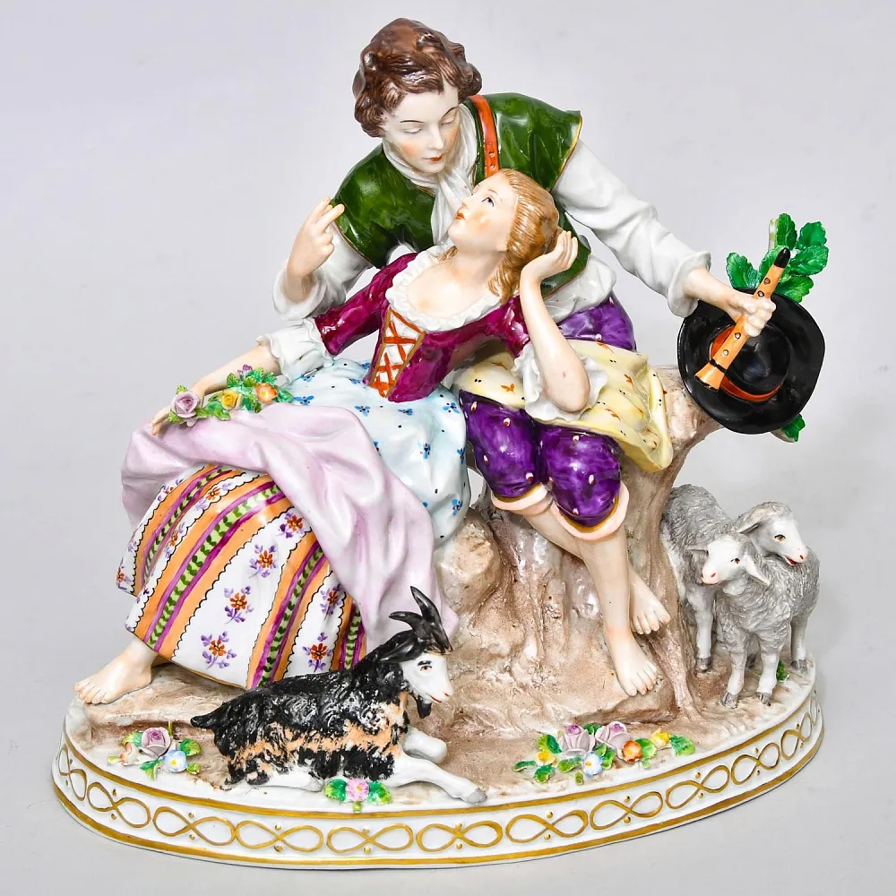 Коллекционная Фарфоровая статуэтка «Любовная пара», SITZENDORF Германия, середина ХХ века.