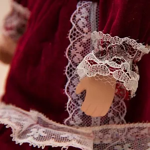 Коллекционная фарфоровая кукла №9 Бельгия Н - 27 см.