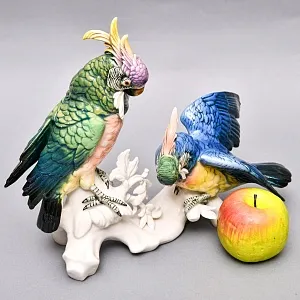 Коллекционная Фарфоровая статуэтка «Два Попугая - Какаду», Karl Ens Германия, 50-е гг ХХ века.