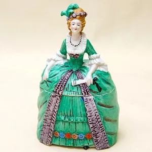 Редкость!!! Фарфоровая Шкатулка - Статуэтка «Дама в зеленом платье». SITZENDORF Германия