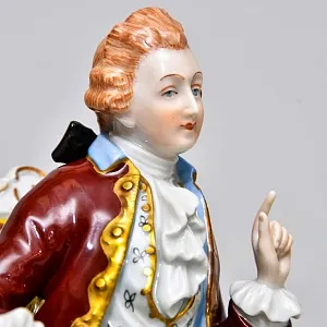 Коллекционные Парные статуэтки «Дама и Кавалер. Светская беседа», Фарфор SP Dresden, Германия.