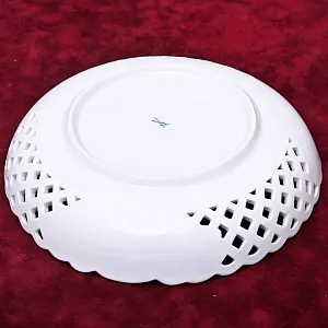 Сервировочная Тарелка - Блюдо - Сухарница «ТЮЛЬПАН», Фарфор MEISSEN Германия.