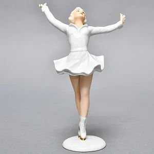 Коллекционная Фарфоровая статуэтка «Девушка фигуристка», Schau Bach Kunst Германия, 1953 - 1962 годы.