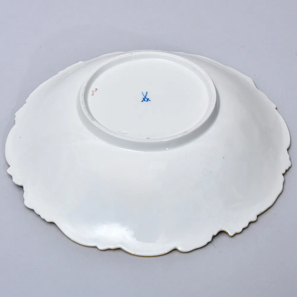 Редкость! Большое Коллекционное Блюдо «Золотые Розы», Фарфор MEISSEN Германия -  1978 год.