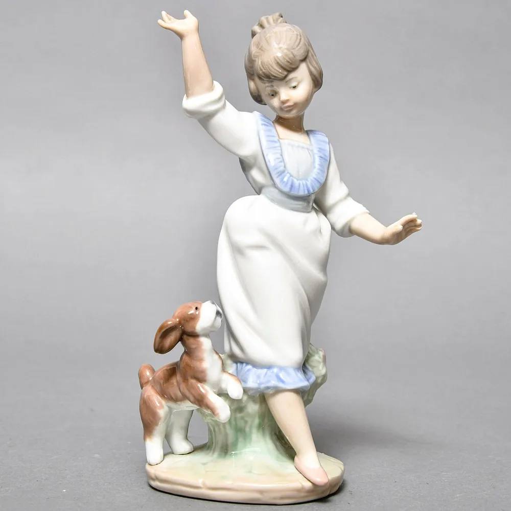 Коллекционная Фарфоровая статуэтка «Девочка с щенком», Lladro Испания, 1993 - 1997 годы. 