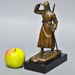 Авторская Бронзовая Статуэтка «Красноармеец в дозоре», Россия конец ХХ - начало ХХI веков. 