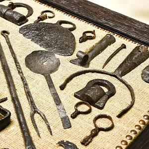 Настенное Коллекционное Панно - Картина «Старинная Кухонная и Домашняя утварь». Россия XIX век.